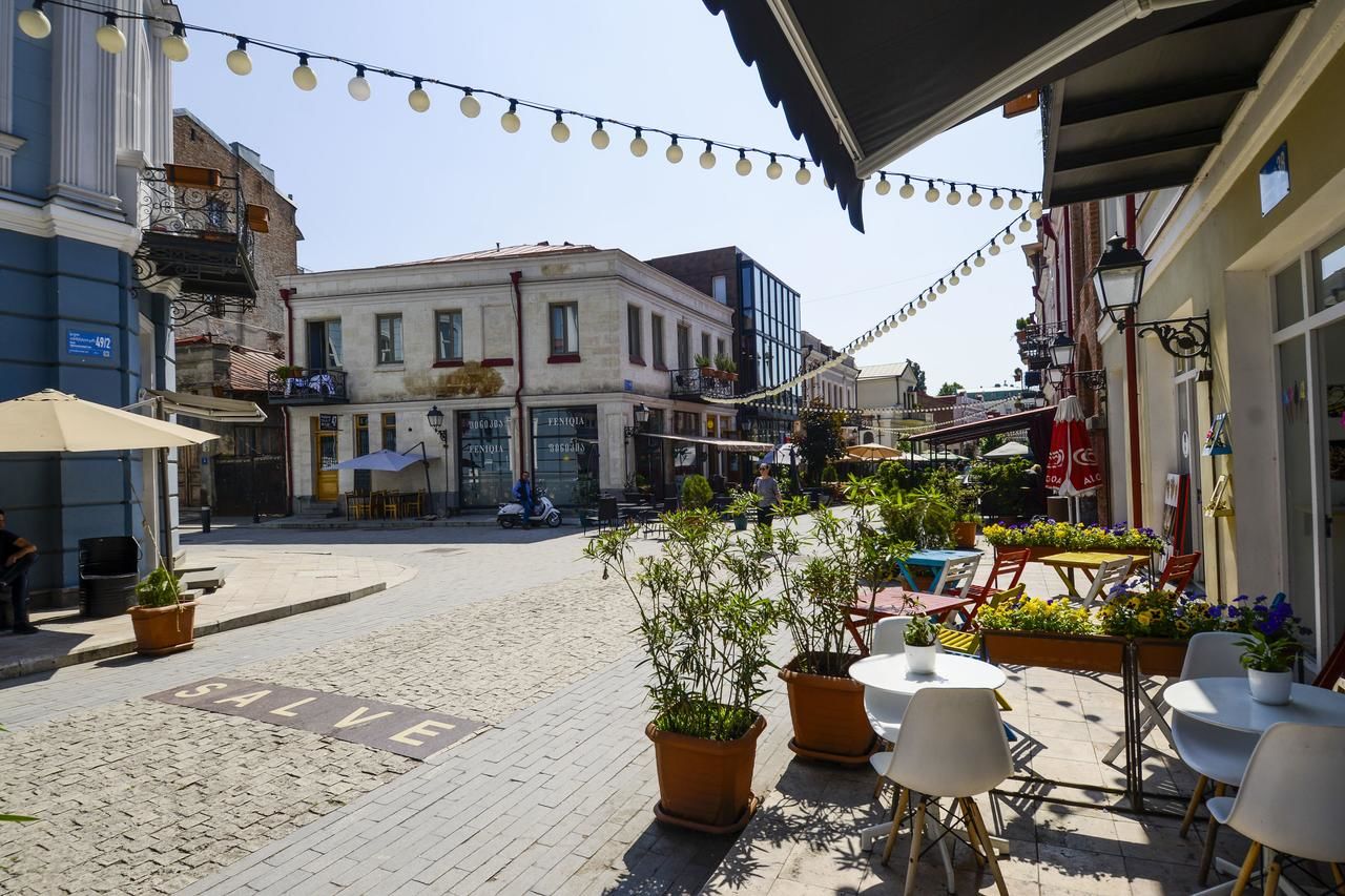 Апарт-отели Iveria Aparthotel Тбилиси-14