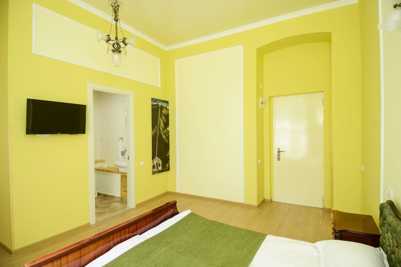 Апарт-отели Iveria Aparthotel Тбилиси-8